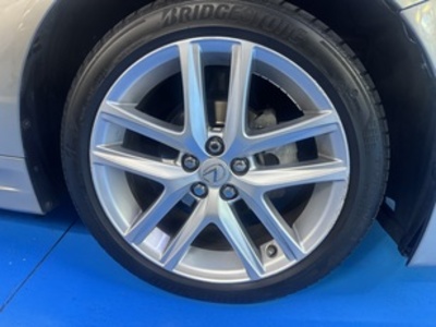 Lexus CT 200h Luxury 100 kW (136 CV) Lexus CT 200h Luxury 100 kW (136 CV)