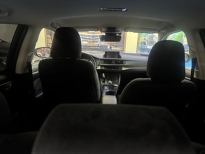 Lexus CT 200h Luxury 100 kW (136 CV) Lexus CT 200h Luxury 100 kW (136 CV)