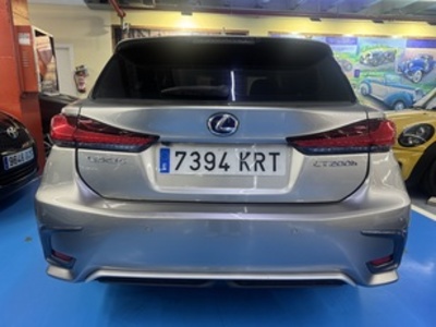Lexus CT 200h Luxury 100 kW (136 CV) Lexus CT 200h Luxury 100 kW (136 CV)
