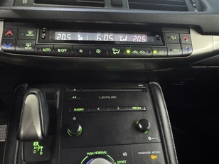 Lexus CT 200h Luxury 100 kW (136 CV)