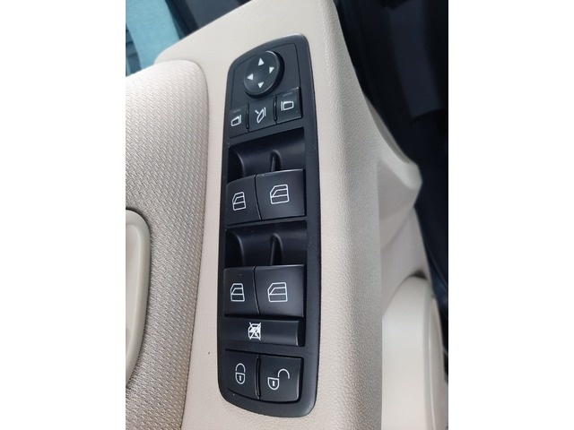 Mercedes-BenzClase A 160 Avantgarde 70 kW (95 CV) Vehículo usado en Barcelona - 3