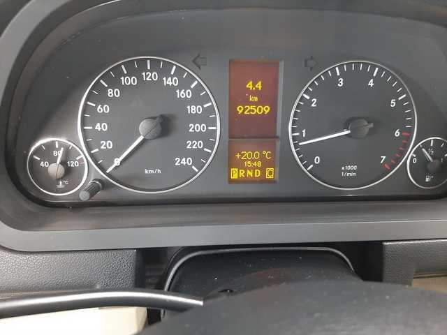 Mercedes-BenzClase A 160 Avantgarde 70 kW (95 CV) Vehículo usado en Barcelona - 6