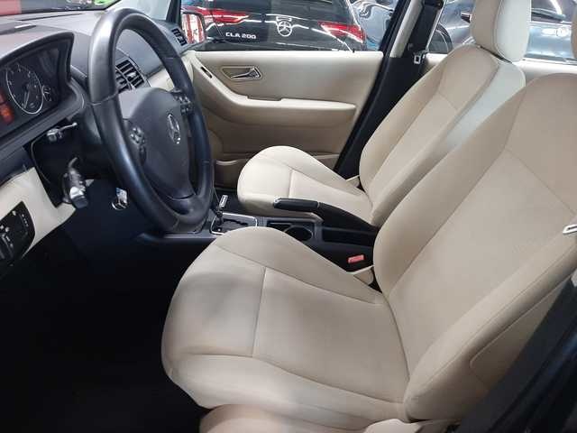 Mercedes-BenzClase A 160 Avantgarde 70 kW (95 CV) Vehículo usado en Barcelona - 10