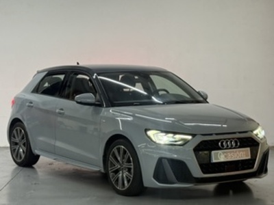 Audi A1 Sportback S line 30 TFSI 81 kW (110 CV) S tronic Audi A1 Sportback S line 30 TFSI 81 kW (110 CV) S tronic