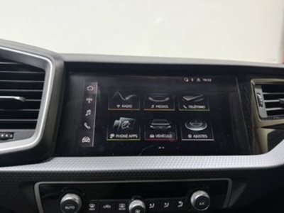 Audi A1 Sportback S line 30 TFSI 81 kW (110 CV) S tronic Audi A1 Sportback S line 30 TFSI 81 kW (110 CV) S tronic