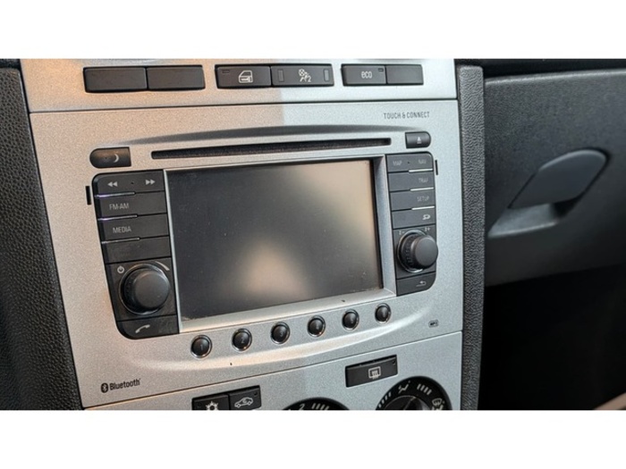 OpelCorsa 1.2 Selective 63 kW (85 CV) Vehículo usado en Barcelona - 17 OpelCorsa 1.2 Selective 63 kW (85 CV) Vehículo usado en Barcelona - 17