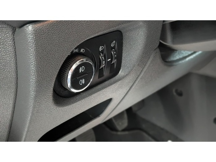 OpelCorsa 1.2 Selective 63 kW (85 CV) Vehículo usado en Barcelona - 26 OpelCorsa 1.2 Selective 63 kW (85 CV) Vehículo usado en Barcelona - 26