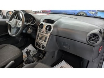Opel Corsa 1.2 Selective 63 kW (85 CV) Opel Corsa 1.2 Selective 63 kW (85 CV)