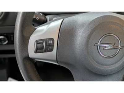 Opel Corsa 1.2 Selective 63 kW (85 CV) Opel Corsa 1.2 Selective 63 kW (85 CV)