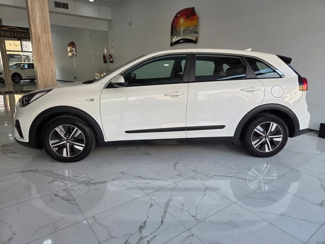 KiaNiro 1.6 GDi HEV Concept 104 kW (141 CV) Vehículo usado en Barcelona - 3