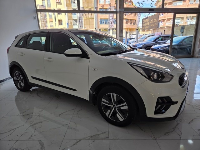 KiaNiro 1.6 GDi HEV Concept 104 kW (141 CV) Vehículo usado en Barcelona - 5