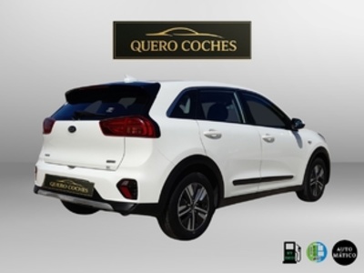 Kia Niro 1.6 GDi HEV Concept 104 kW (141 CV) Kia Niro 1.6 GDi HEV Concept 104 kW (141 CV)