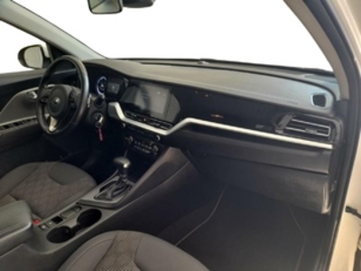 Kia Niro 1.6 GDi HEV Concept 104 kW (141 CV) Kia Niro 1.6 GDi HEV Concept 104 kW (141 CV)