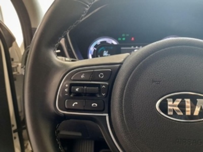 Kia Niro 1.6 GDi HEV Concept 104 kW (141 CV) Kia Niro 1.6 GDi HEV Concept 104 kW (141 CV)
