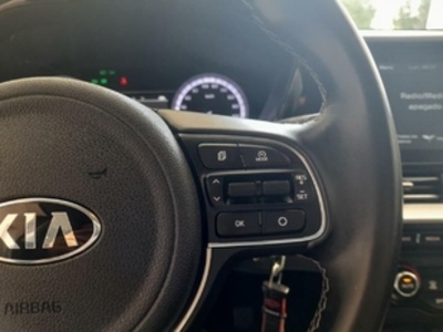 Kia Niro 1.6 GDi HEV Concept 104 kW (141 CV) Kia Niro 1.6 GDi HEV Concept 104 kW (141 CV)