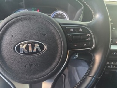 Kia Niro 1.6 GDi HEV Concept 104 kW (141 CV) Kia Niro 1.6 GDi HEV Concept 104 kW (141 CV)