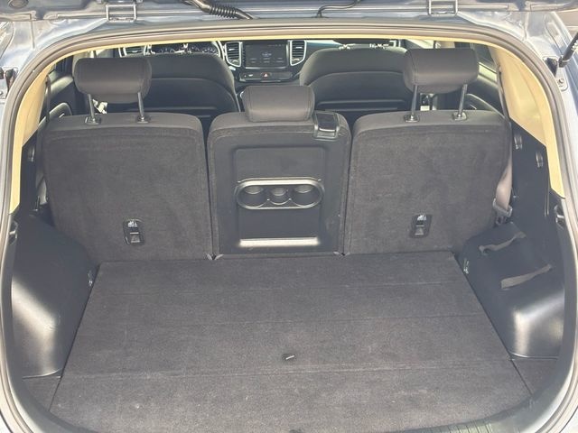 KiaCarens 1.6 GDi Drive 99 kW (135 CV) Vehículo usado en Barcelona - 15 KiaCarens 1.6 GDi Drive 99 kW (135 CV) Vehículo usado en Barcelona - 15