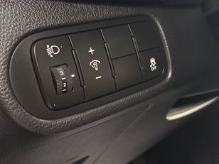 Kia Carens 1.6 GDi Drive 99 kW (135 CV) Kia Carens 1.6 GDi Drive 99 kW (135 CV)