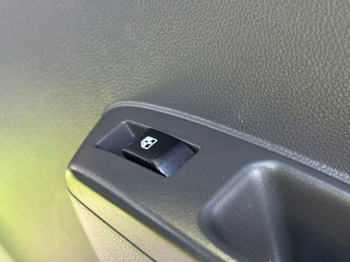 ChevroletSpark 1.2 16v LS+ 60 kW (81 CV) Vehículo usado en Barcelona - 25 ChevroletSpark 1.2 16v LS+ 60 kW (81 CV) Vehículo usado en Barcelona - 25