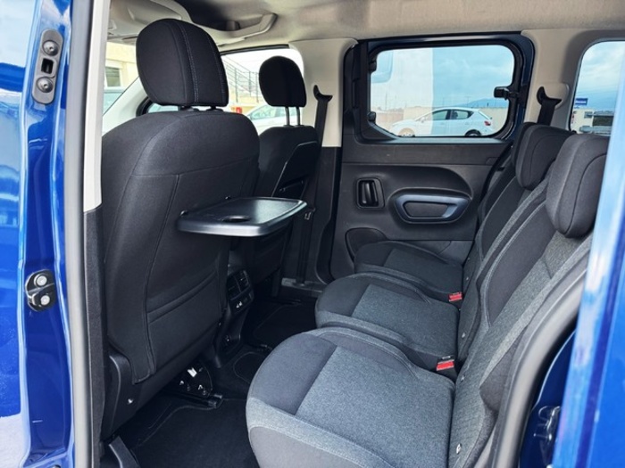 PeugeotRifter BlueHDi 100 Allure Standard 73 kW (100 CV) Vehículo usado en Barcelona - 8 PeugeotRifter BlueHDi 100 Allure Standard 73 kW (100 CV) Vehículo usado en Barcelona - 8