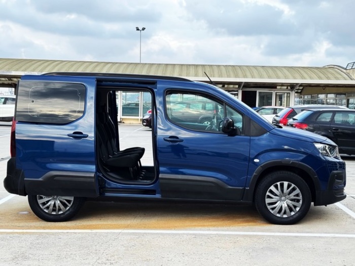 PeugeotRifter BlueHDi 100 Allure Standard 73 kW (100 CV) Vehículo usado en Barcelona - 11 PeugeotRifter BlueHDi 100 Allure Standard 73 kW (100 CV) Vehículo usado en Barcelona - 11