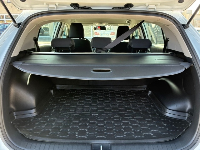 KiaSportage 2.0 CRDi VGT GT Line Plus 4x2 100 kW (136 CV) Vehículo usado en Barcelona - 14 KiaSportage 2.0 CRDi VGT GT Line Plus 4x2 100 kW (136 CV) Vehículo usado en Barcelona - 14