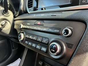 Kia Sportage 2.0 CRDi VGT GT Line Plus 4x2 100 kW (136 CV) Kia Sportage 2.0 CRDi VGT GT Line Plus 4x2 100 kW (136 CV)