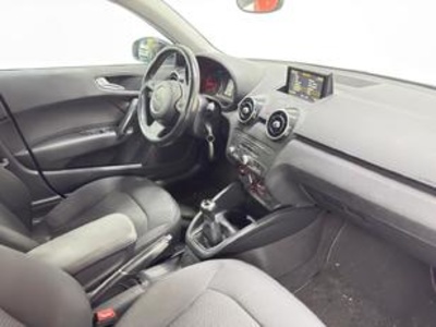 Audi A1 Sportback Attracted 1.0 TFSI 70 kW (95 CV) S tronic Audi A1 Sportback Attracted 1.0 TFSI 70 kW (95 CV) S tronic