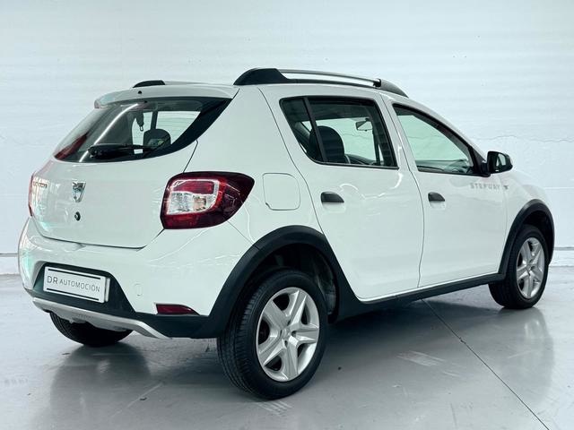 DaciaSandero Stepway TCe 66 kW (90 CV) Vehículo usado en Barcelona - 6 DaciaSandero Stepway TCe 66 kW (90 CV) Vehículo usado en Barcelona - 6