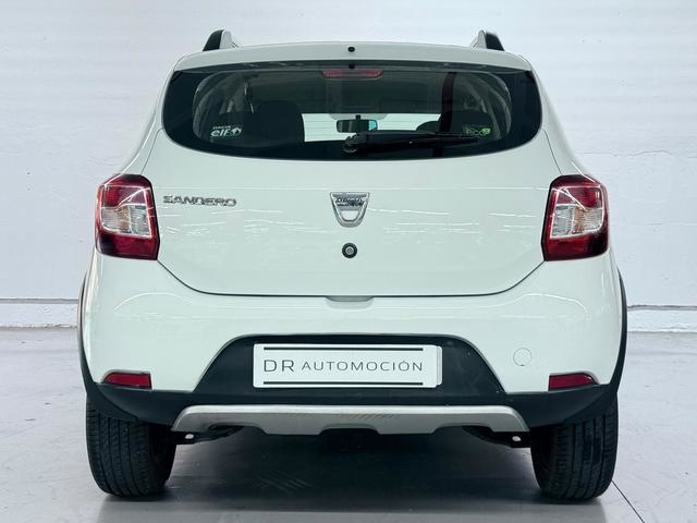 DaciaSandero Stepway TCe 66 kW (90 CV) Vehículo usado en Barcelona - 7 DaciaSandero Stepway TCe 66 kW (90 CV) Vehículo usado en Barcelona - 7