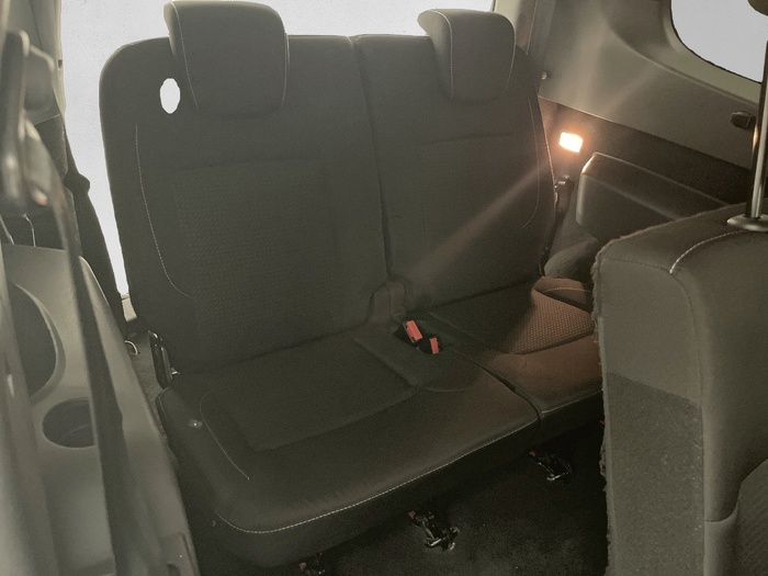 Dacia Lodgy Comfort Blue dCi 85 kW (115 CV) - 8 Dacia Lodgy Comfort Blue dCi 85 kW (115 CV) - 8