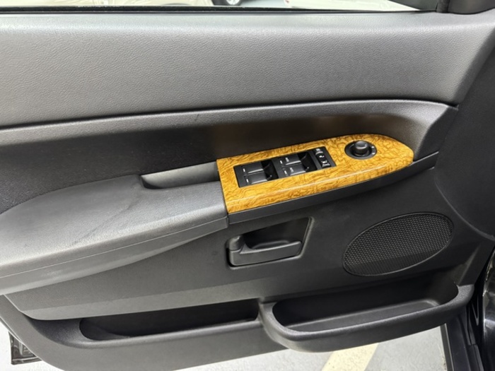 JeepGrand Cherokee 3.0 CRD Laredo 160 kW (218 CV) Vehículo usado en Barcelona - 18 JeepGrand Cherokee 3.0 CRD Laredo 160 kW (218 CV) Vehículo usado en Barcelona - 18