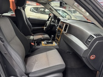Jeep Grand Cherokee 3.0 CRD Laredo 160 kW (218 CV) Jeep Grand Cherokee 3.0 CRD Laredo 160 kW (218 CV)