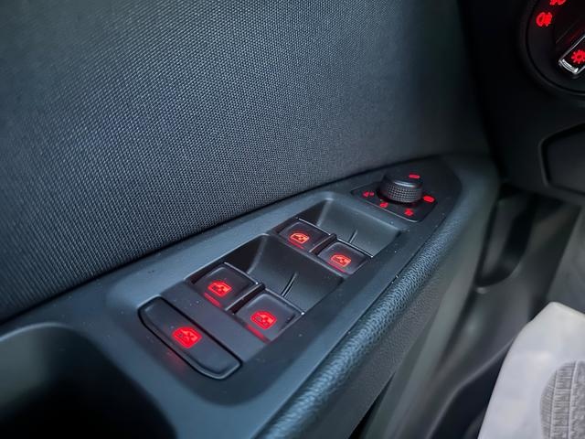 SEATLeón 1.5 TGI GNC S&S FR Fast Edition Plus 96 kW (130 CV) Vehículo usado en Barcelona - 16 SEATLeón 1.5 TGI GNC S&S FR Fast Edition Plus 96 kW (130 CV) Vehículo usado en Barcelona - 16