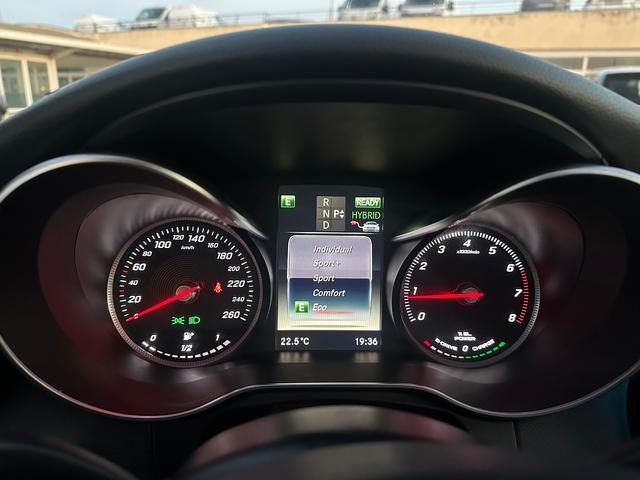 Mercedes-BenzClase C C Estate 350 e AMG Line 205 kW (279 CV) Vehículo usado en Barcelona - 14