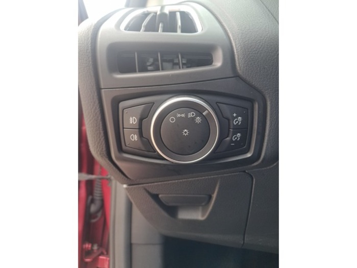 FordFocus SportBreak 1.0 Ecoboost S&S Titanium 92 kW (125 CV) Vehículo usado en Barcelona - 15 FordFocus SportBreak 1.0 Ecoboost S&S Titanium 92 kW (125 CV) Vehículo usado en Barcelona - 15