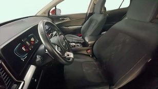 Kia Sportage 1.6 T-GDi PHEV Drive 4x4 185 kW (252 CV) Kia Sportage 1.6 T-GDi PHEV Drive 4x4 185 kW (252 CV)