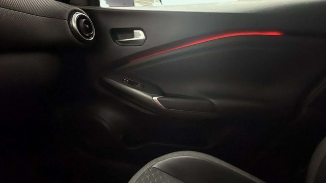 NissanJuke DIG-T N-Connecta 4x2 84 kW (114 CV) Vehículo usado en Barcelona - 10