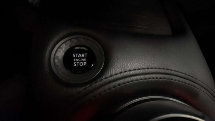 NissanJuke DIG-T N-Connecta 4x2 84 kW (114 CV) Vehículo usado en Barcelona - 14 NissanJuke DIG-T N-Connecta 4x2 84 kW (114 CV) Vehículo usado en Barcelona - 14