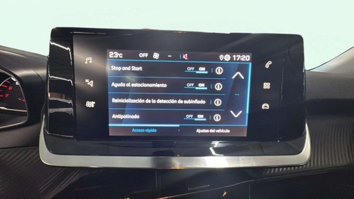 Peugeot2008 Puretech 100 S&S Active 75 kW (100 CV) Vehículo usado en Barcelona - 15 Peugeot2008 Puretech 100 S&S Active 75 kW (100 CV) Vehículo usado en Barcelona - 15