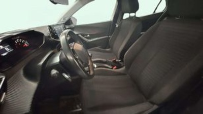 Peugeot 2008 Puretech 100 S&S Active 75 kW (100 CV) Peugeot 2008 Puretech 100 S&S Active 75 kW (100 CV)