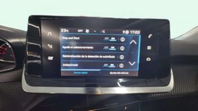 Peugeot 2008 Puretech 100 S&S Active 75 kW (100 CV) Peugeot 2008 Puretech 100 S&S Active 75 kW (100 CV)