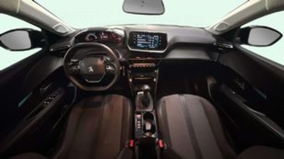 Peugeot 208 PureTech 100 Active Pack 75 kW (100 CV) Peugeot 208 PureTech 100 Active Pack 75 kW (100 CV)