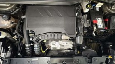 Peugeot 208 PureTech 100 Active Pack 75 kW (100 CV) Peugeot 208 PureTech 100 Active Pack 75 kW (100 CV)