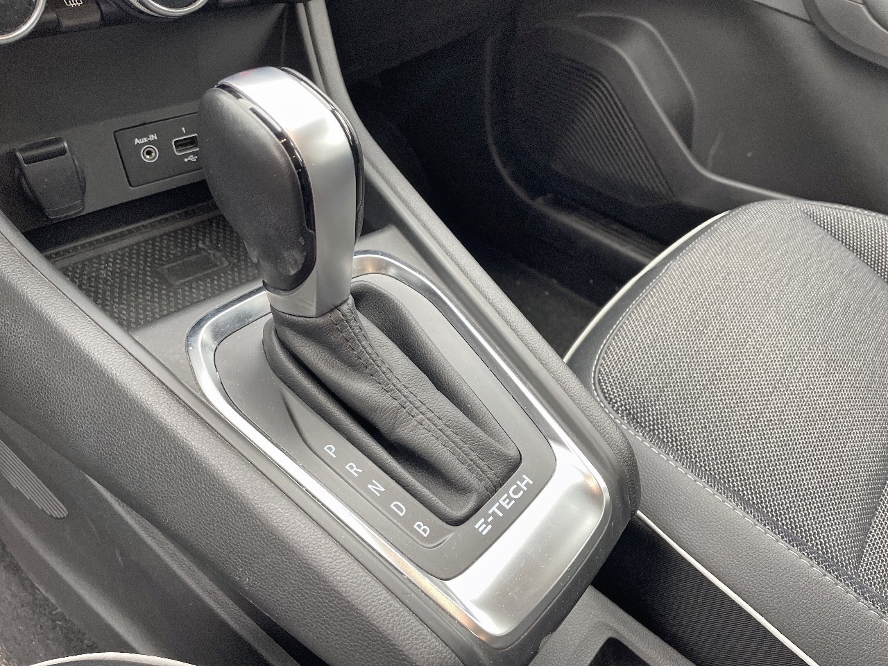 Renault Captur Techno Fast Track E-Tech híbrido 107 kW (145 CV) - 11