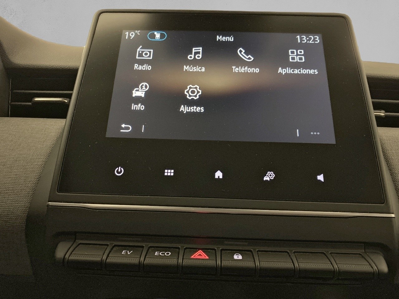 Renault Clio Evolution E-Tech full hybrid 145 105 kW (143 CV) - 6