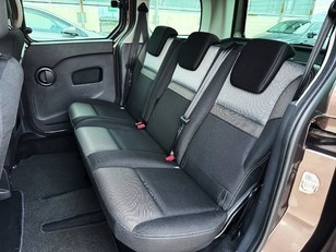 Renault Kangoo Combi S.L Limited M1-AF Energy TCE 85 kW (115 CV) Renault Kangoo Combi S.L Limited M1-AF Energy TCE 85 kW (115 CV)