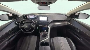 Peugeot 5008 PureTech 130 S&S Allure 96 kW (130 CV)