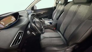 Peugeot 5008 PureTech 130 S&S Allure 96 kW (130 CV)