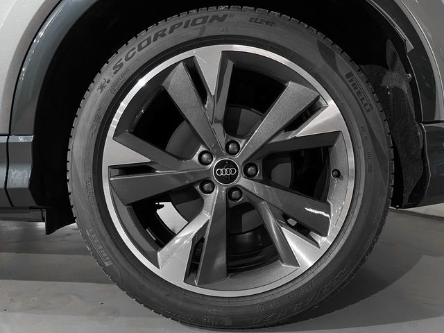 Audi Q4 e-tron Sport 40 e-tron 82kWh 150 kW (204 CV) Vehículo usado en Las Palmas - 4